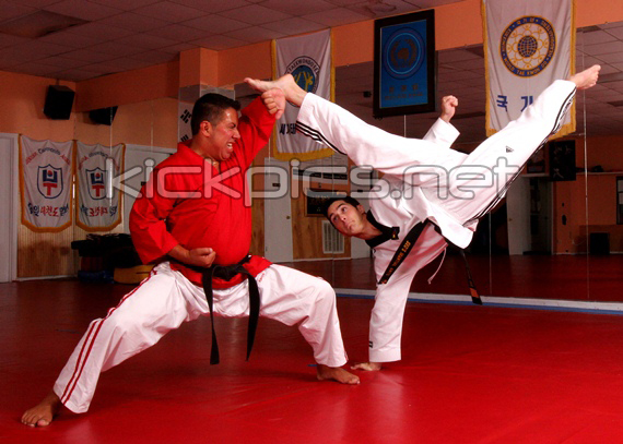 Kickpics Red KICKPICS - home of the hottest martial arts kicking photos on the planet.